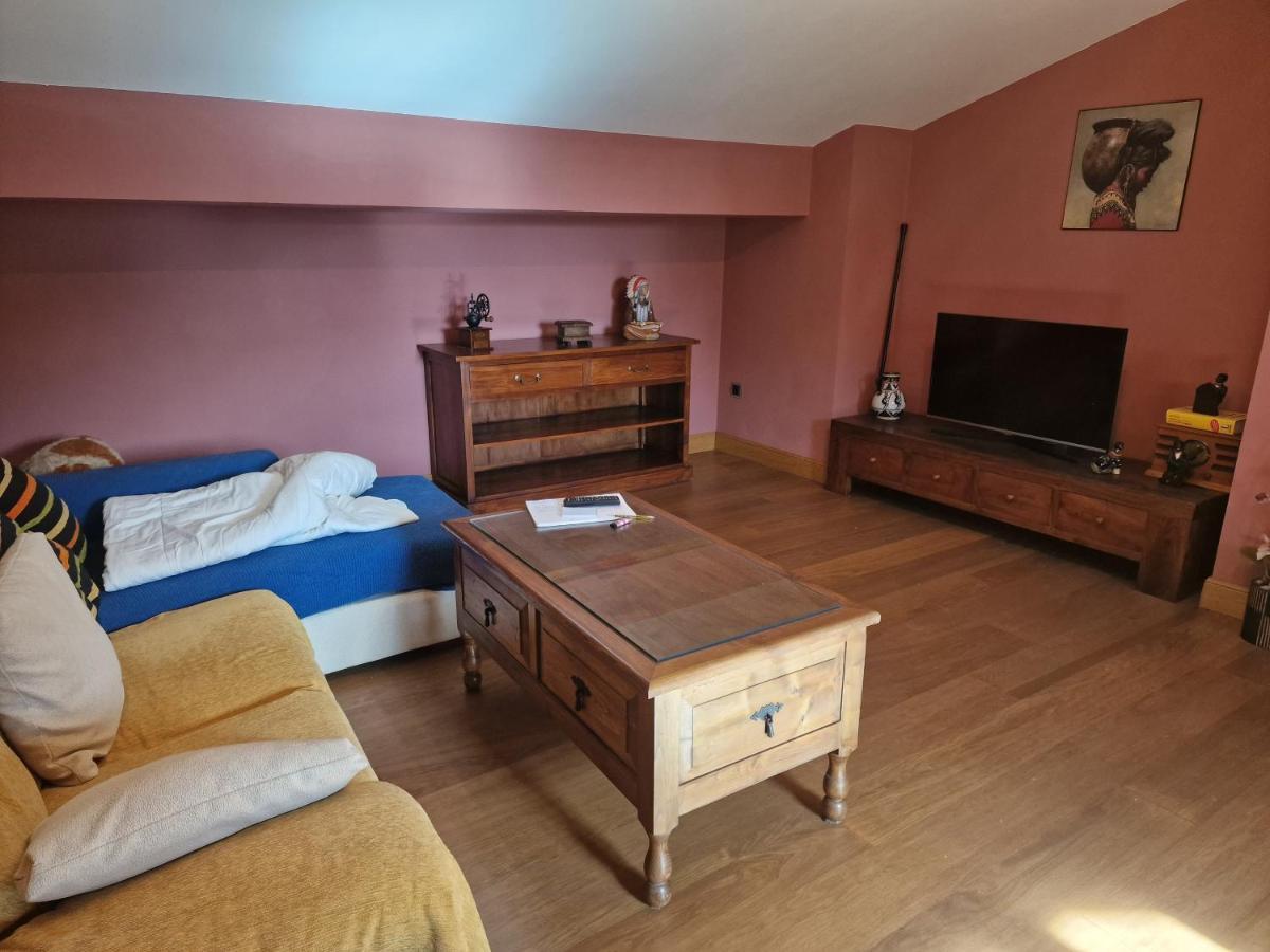 Hostal Lizuniaga Bera  Екстер'єр фото