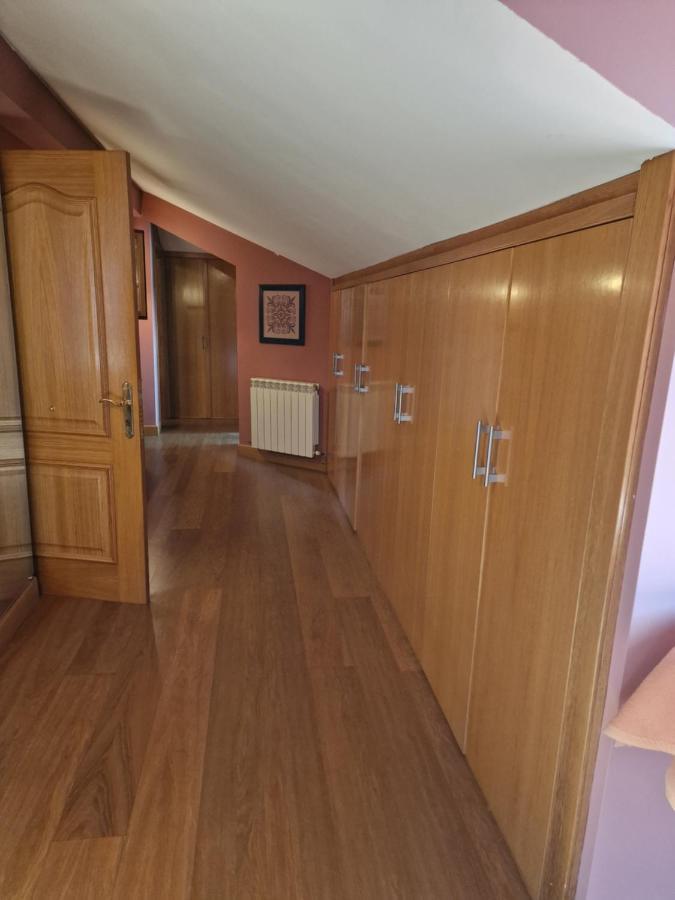 Hostal Lizuniaga Bera  Екстер'єр фото