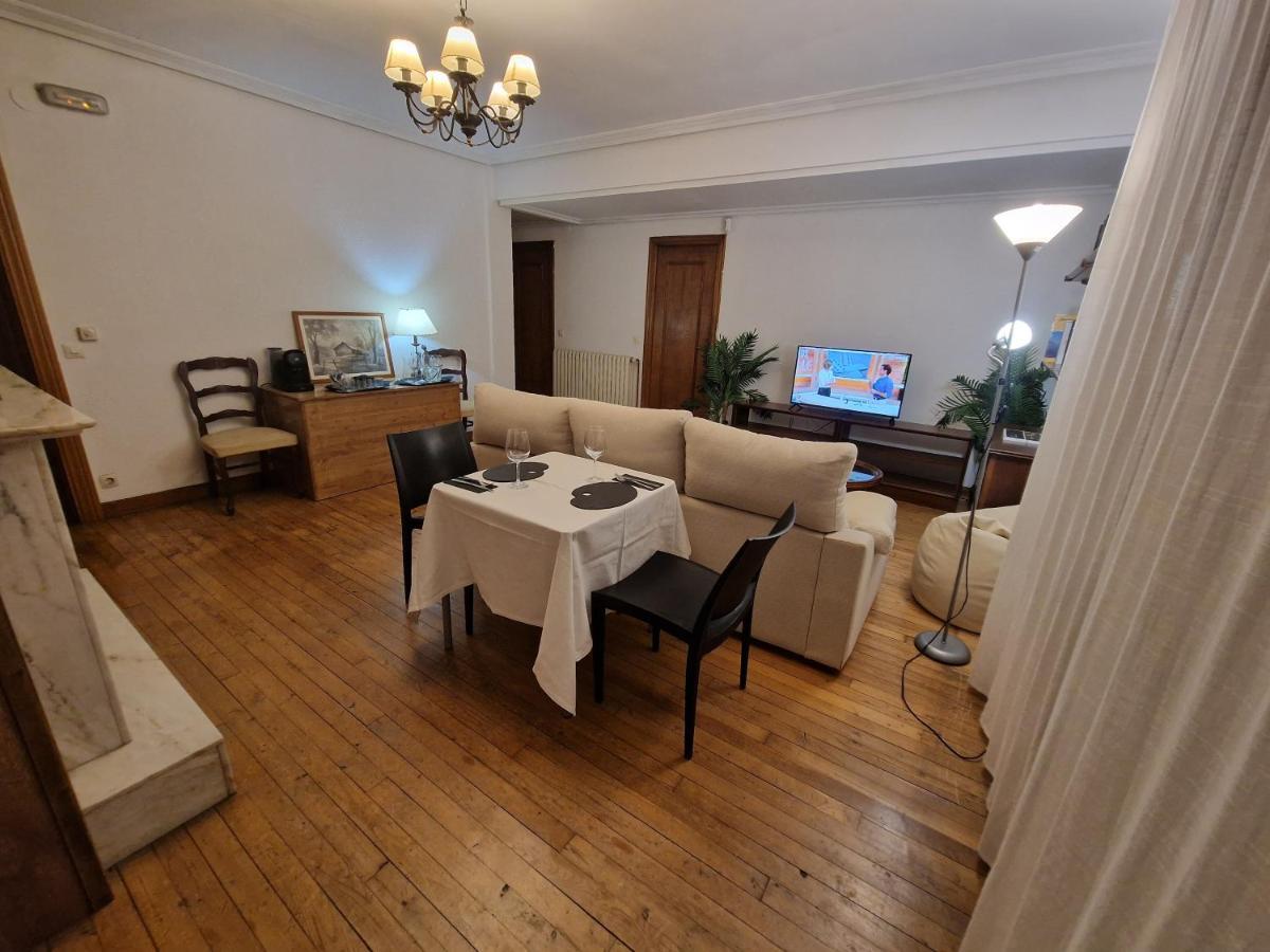 Hostal Lizuniaga Bera  Екстер'єр фото