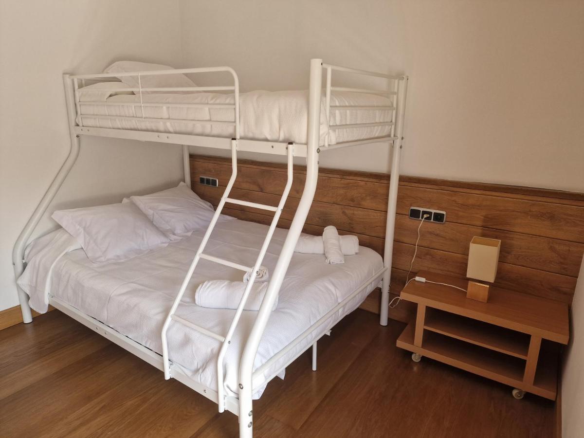 Hostal Lizuniaga Bera  Екстер'єр фото