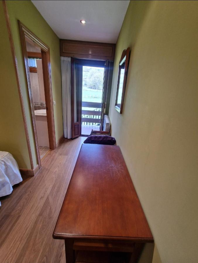 Hostal Lizuniaga Bera  Екстер'єр фото
