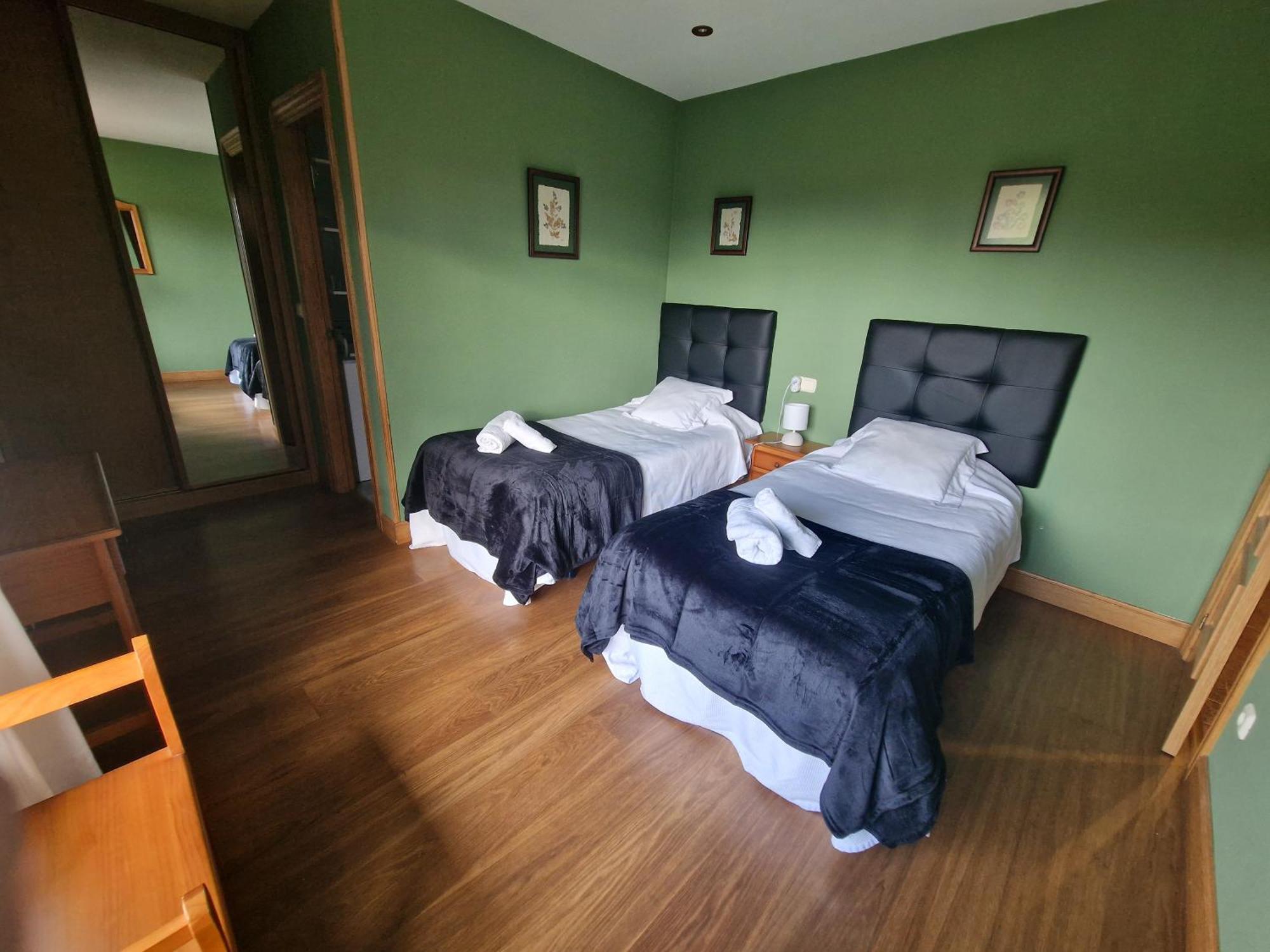 Hostal Lizuniaga Bera  Екстер'єр фото